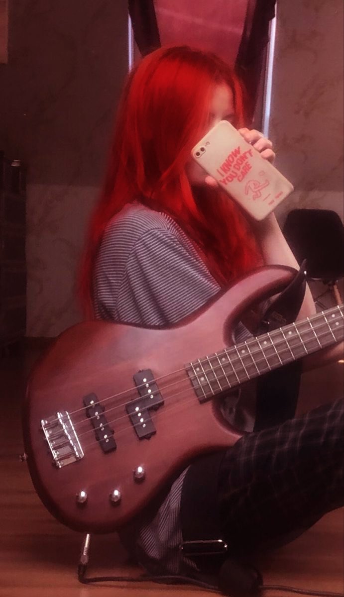 ᯓ erin 🎸 tweet media