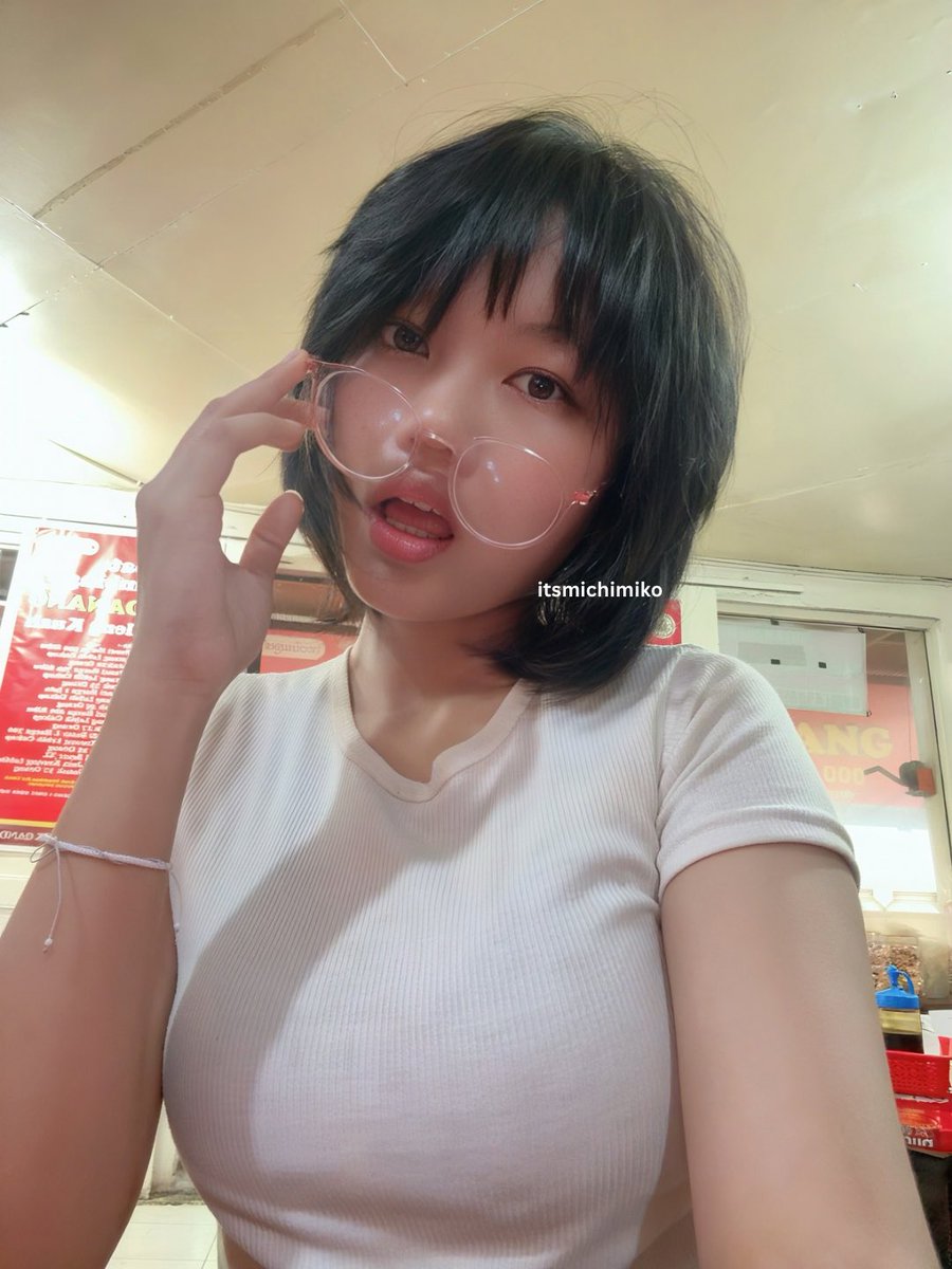 itsmichimiko tweet picture