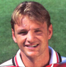 24.02.1996 - 20. Spieltag
Düsseldorf - Schalke
Tor für Düsseldorf. In der 63. Minute erzielt Thomas Seeliger nach Vorlage durch Frank Mill das 2:0.
#Schalkevor30 #S04