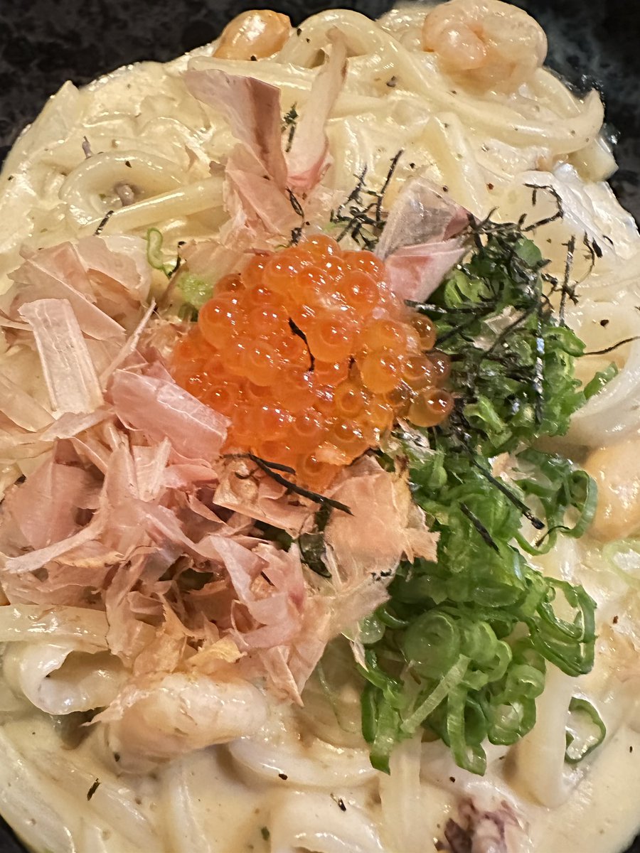 lorene1voice's tweet image. Playing tourist in #Vancouver with a friend. #HelloKittyCafe #ChibiTotoro at #Konbiniya Eating delicious udon noodles carbonara with seafood, BBQ unagi at #GuuIzakaya #YVReats
