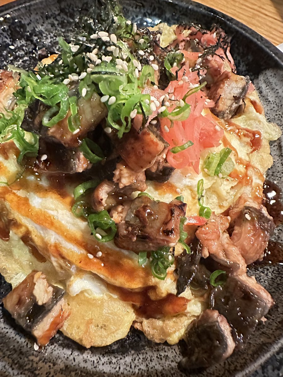 lorene1voice's tweet image. Playing tourist in #Vancouver with a friend. #HelloKittyCafe #ChibiTotoro at #Konbiniya Eating delicious udon noodles carbonara with seafood, BBQ unagi at #GuuIzakaya #YVReats