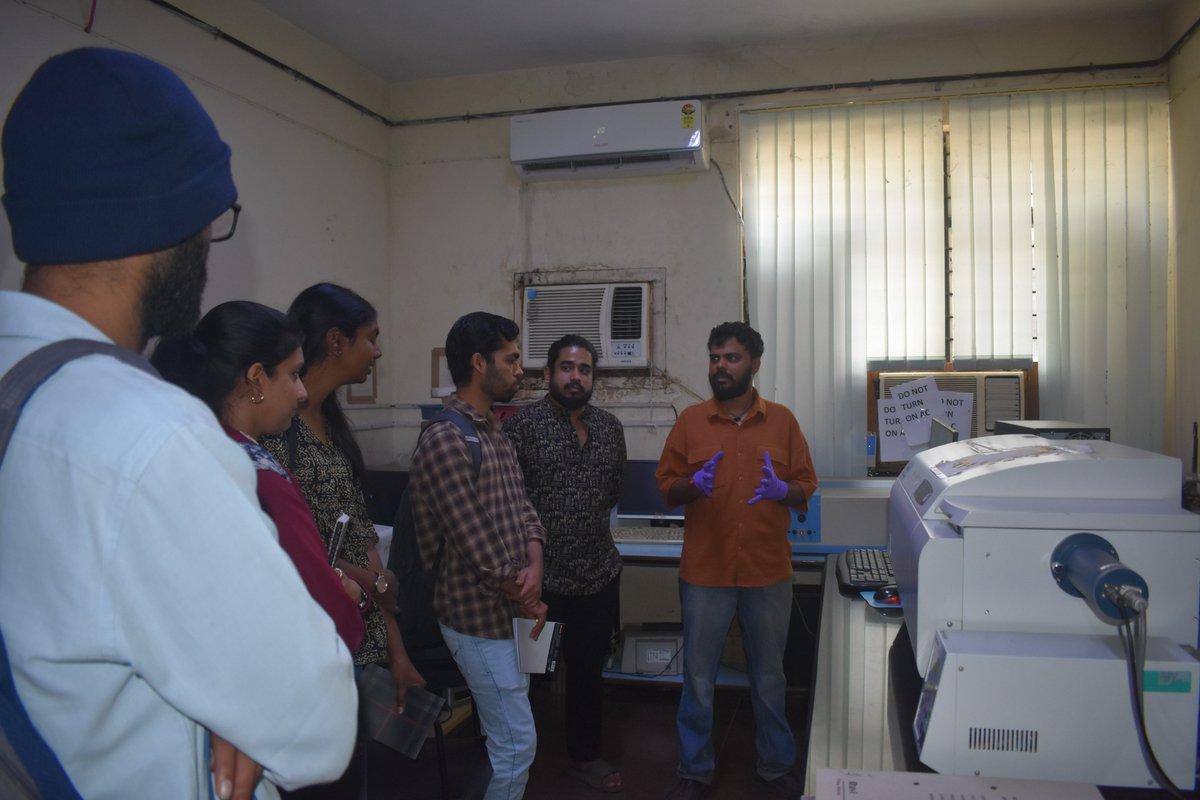 cce_iisc's tweet photo. Glimpses: Protein Purification & Cryo-EM Analysis Workshop
From theory to microscope! @cce_iisc hosted an exciting structural biology workshop at IISc
Highlight: Hands-on lab visits – real protein purification & cutting-edge Cryo-EM in action!
#CryoEM #IISc #ProteinPurification https://t.co/DhVegdaJe0