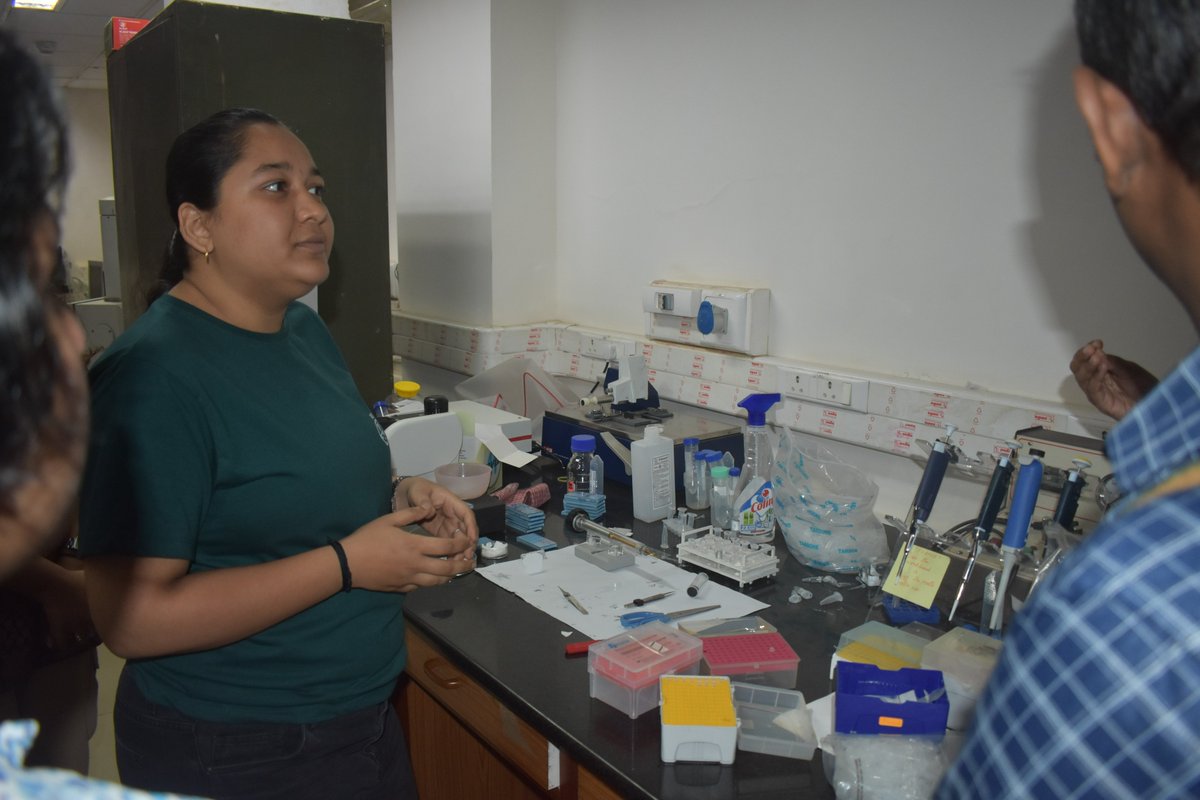 cce_iisc's tweet photo. Glimpses: Protein Purification & Cryo-EM Analysis Workshop
From theory to microscope! @cce_iisc hosted an exciting structural biology workshop at IISc
Highlight: Hands-on lab visits – real protein purification & cutting-edge Cryo-EM in action!
#CryoEM #IISc #ProteinPurification https://t.co/DhVegdaJe0