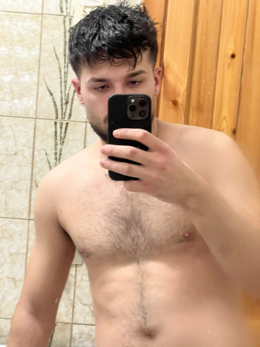 Giuseppe_log_'s tweet image. WHEEeeeEeEEEEEE 

#boy #italianboy