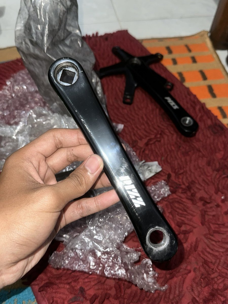 galiansumur tweet media