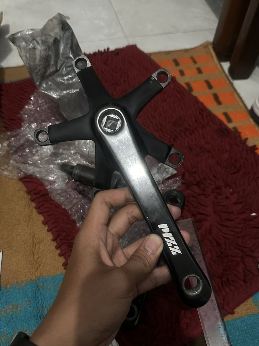 galiansumur tweet media