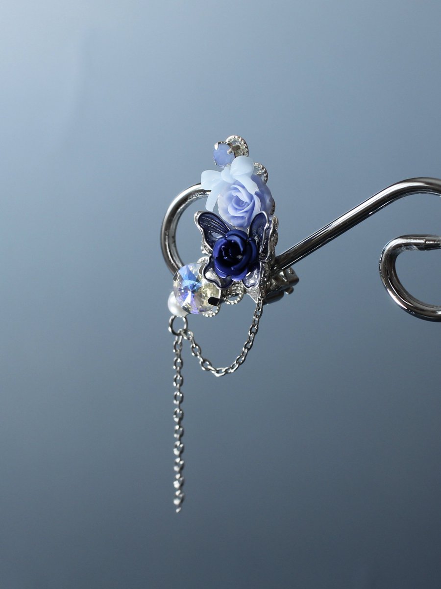 ずっとリクエスト頂いていたイヤーカフもやっとできたのです