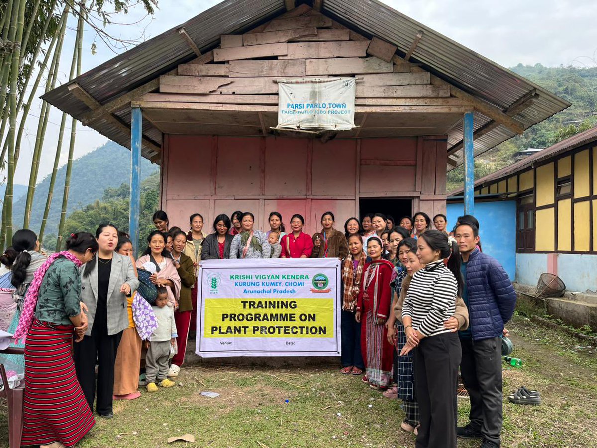 KVK Kurung Kumey conducted a training program on Oyster Mushroom production at Parsi Parlo Circle, Kurung Kumey District, Arunachal Pradesh. SMS (Plant Protection) encouraged farmers to be self-reliant and go organic!🌱<a href="/IcarAtariZone06/">ICAR-ATARI, Zone-VI, Guwahati</a> <a href="/icarindia/">Indian Council of Agricultural Research.</a> <a href="/kumey_kurung/">DC Kurung Kumey</a> <a href="/MyGovArunachal/">MyGov Arunachal Pradesh</a>