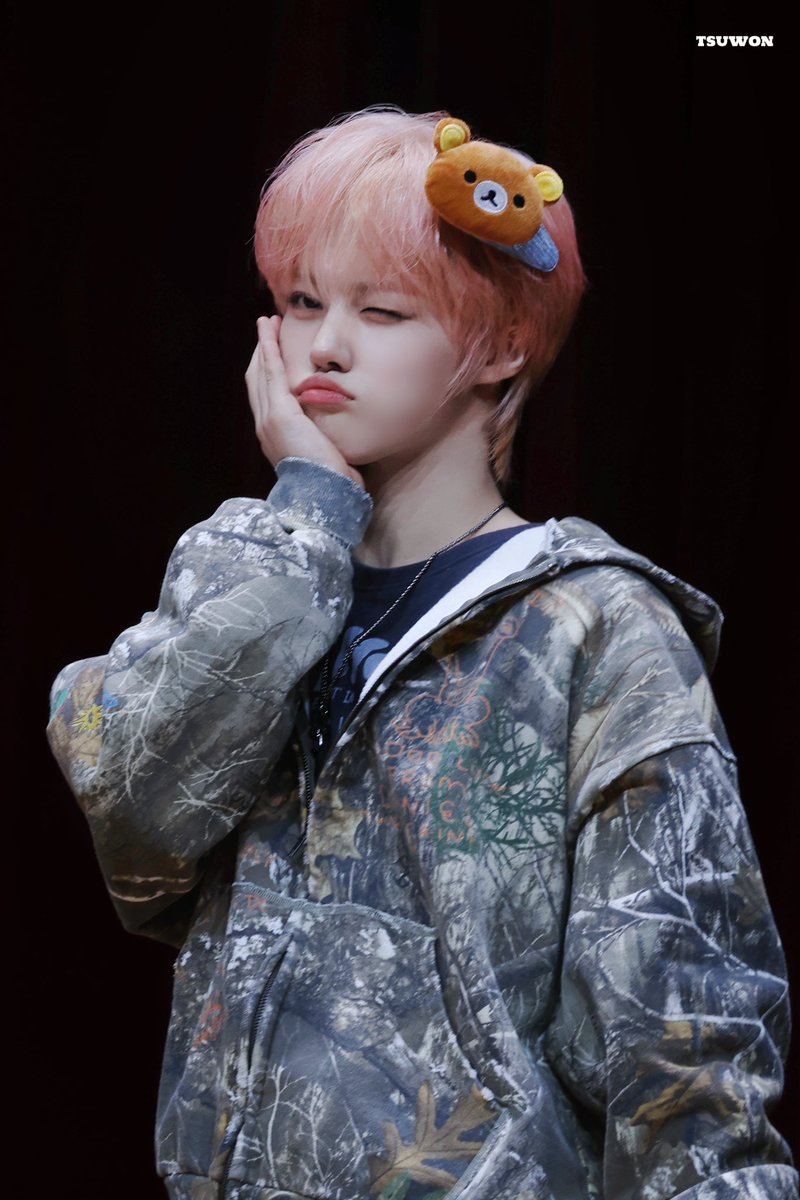 레이 tweet media