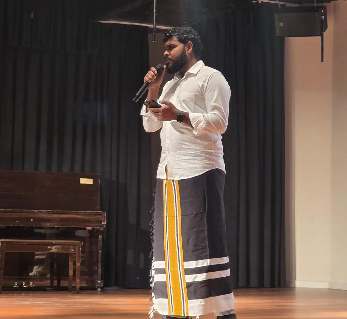 MDVinAnkara's tweet photo. @MDVinAnkara staff were honored to join the International Mother Language Day hosted by Bangladesh Embassy in Ankara.
​A proud moment as Maldivian students took stage to recite the soulful rhythms of "Raivaru" and "Lhen", showcasing the rich cultural heritage of the Maldives 🇲🇻. https://t.co/8LBR5Dczin