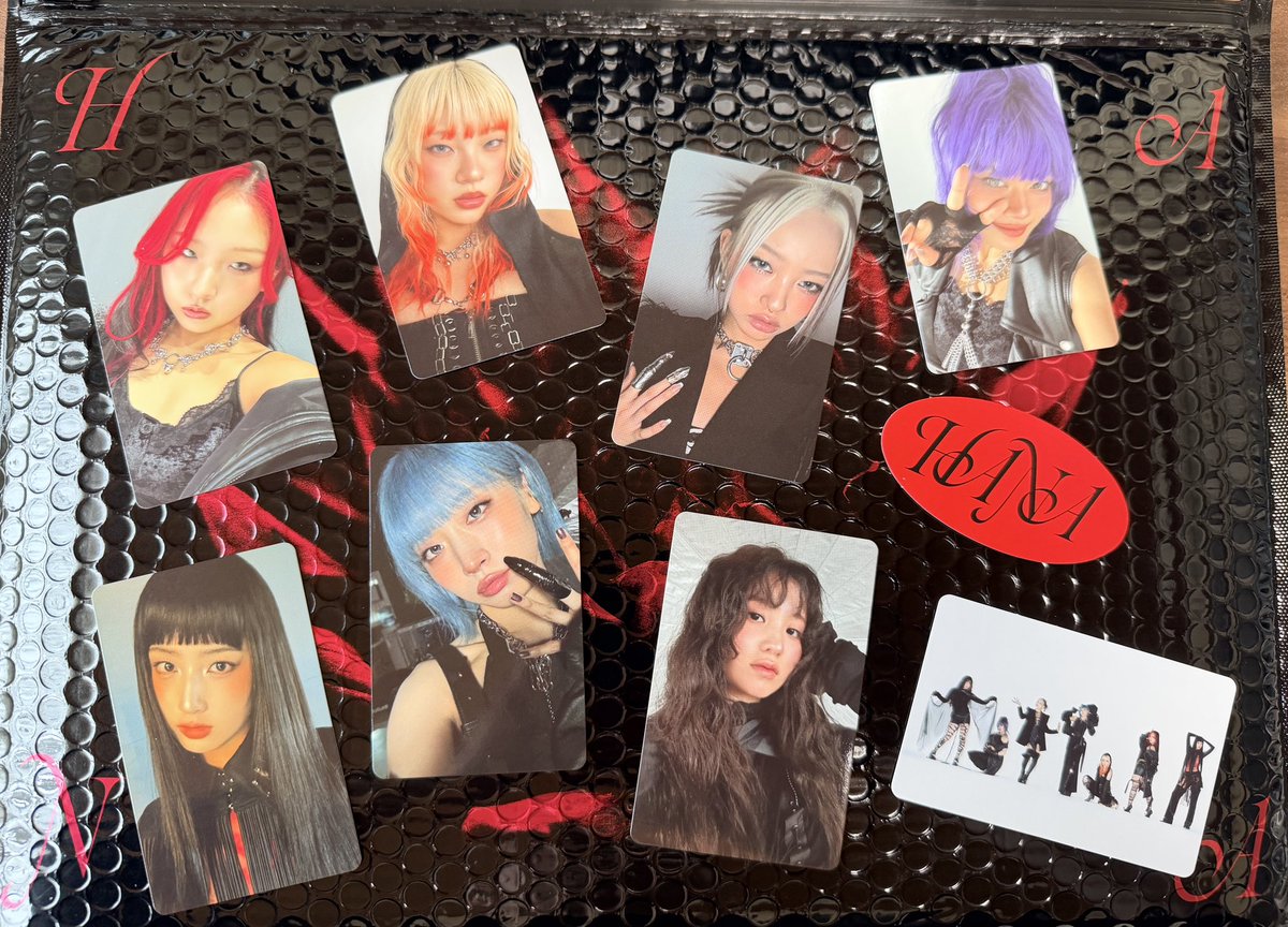 アルバム届いた🌹𓂃𓈒 𓂂𓏸 思っていたより大きくてびっくりw 特典