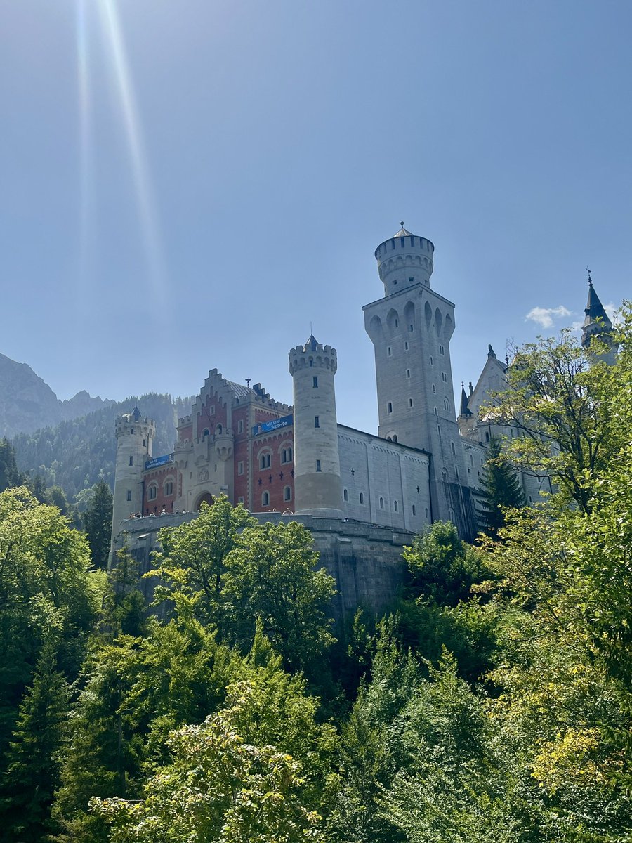 rosaagc_'s tweet photo. 📍Neuschwanstein Schloss, Schwangau 🇩🇪 https://t.co/iEMnkzSgPG