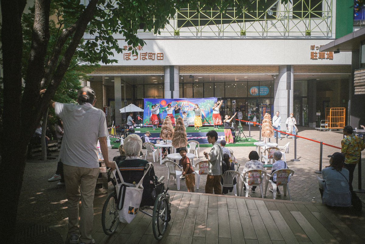 Ada Preset ala-ala jadul lagi, bakalan cocok buat foto-foto random kamu, dicoba ya..

Yang mau presetnya langsung follow, repost, komen dan jangan lupa dm ya biar engga kelewat.

Gratis! Jangan telat balas DM 🧸