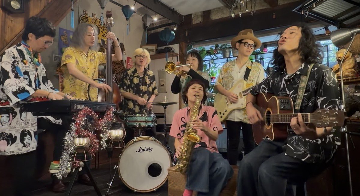 ツアー初日は京都！対バンもめちゃ楽しみ♪ボギーはトリです！

「かみのみそしる」
2.25(水) @京都西院 submarine
（京都府京都市右京区西院坤町1）
開場19:00 開演19:30
2500円＋1ドリンクオーダー（味噌汁飲み放題）

出演）
ボギー
ザ・ツリーポット
星のクズさまたち

乾杯のFUZZ：かみさま