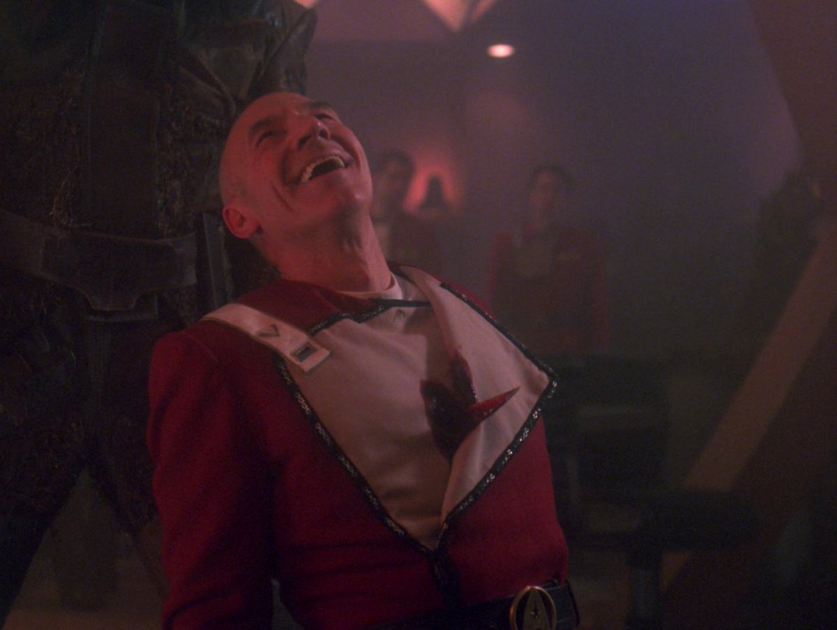 JanelleWaz's tweet image. When your life is falling apart, but you're trying to stay positive. #TNG #Tapestry #allstartrek