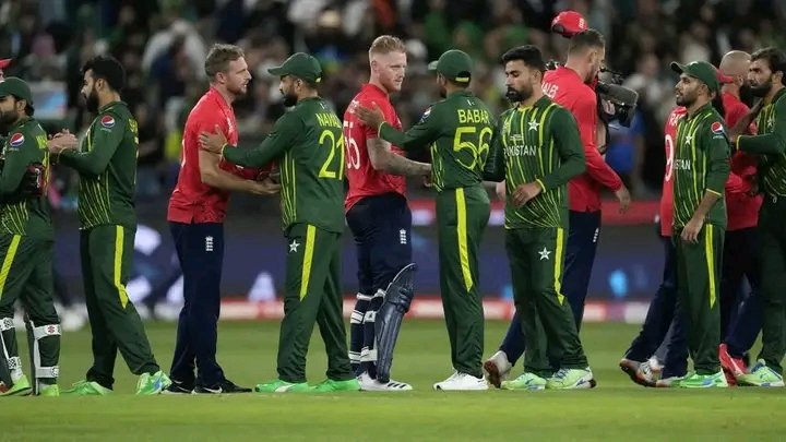 England has never lost to Pakistan in the history of the T20 World Cup. 🤯

Can Pakistan create history today?👀

#PAKvsENG #T20WorldCup