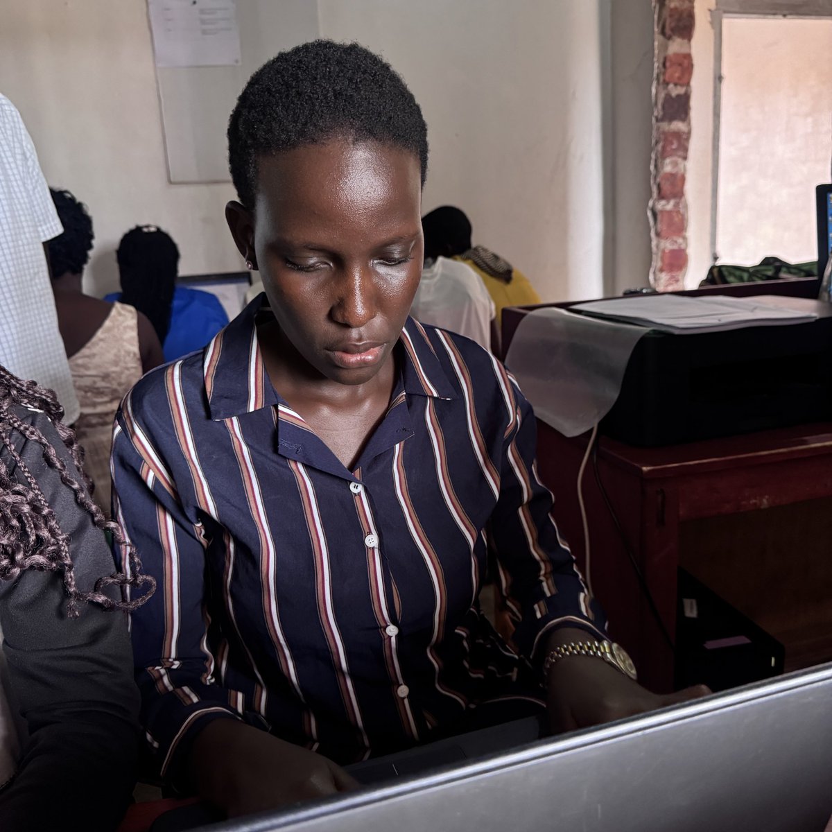 AssortedAfrica's tweet image. With @smartgirlsug our girls in technology are unlocking new ways to do business. 
With digital skills, they can market products, manage sales, and reach customers beyond their communities.

#GirlsInTech #TechForBusiness