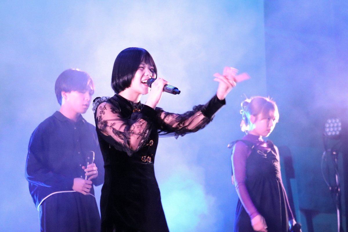 Yoidore_dasLied's tweet photo. 【💃活動報告💃】

私たち宵踊は、
das Lied冬ライブ2026「アスヘノチケット」に出演しました🎟️
大舞台で迫力あるビートを響かさせていただきました🔈
見にきてくださった方々、ありがとうございました🙇‍♂️

#冬ライブ2026 #アスヘノチケット https://t.co/MpCJYQzbxX