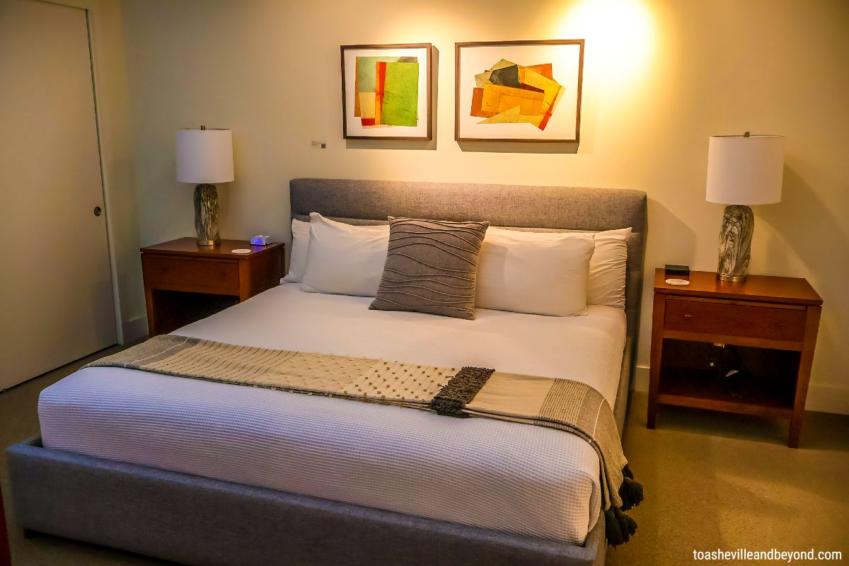 ToAsheville's tweet image. 10 Must-Stay Hotels in Asheville, NC for Your Next Mountain Getaway.. toashevilleandbeyond.com/10-must-stay-h… #visitasheville #ashevillehotels #hotels #asheville #travel #downtownasheville