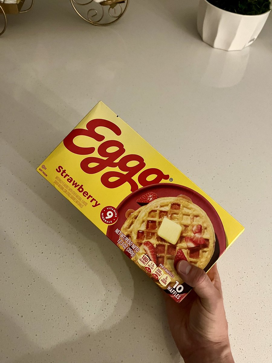 Купил мерч Stranger Things.