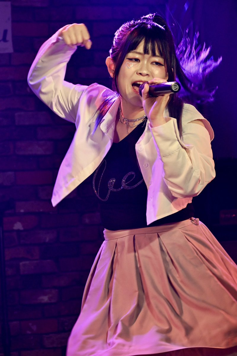 kamerausagi's tweet photo. えぃなちゃん  presents

「Music Light vol.7」

ひはる さん (@hiharu_mm )

#MusicLight
#ひはる
#池袋
#IMUSICBAR 
#LIVE https://t.co/PasAbHSNrm