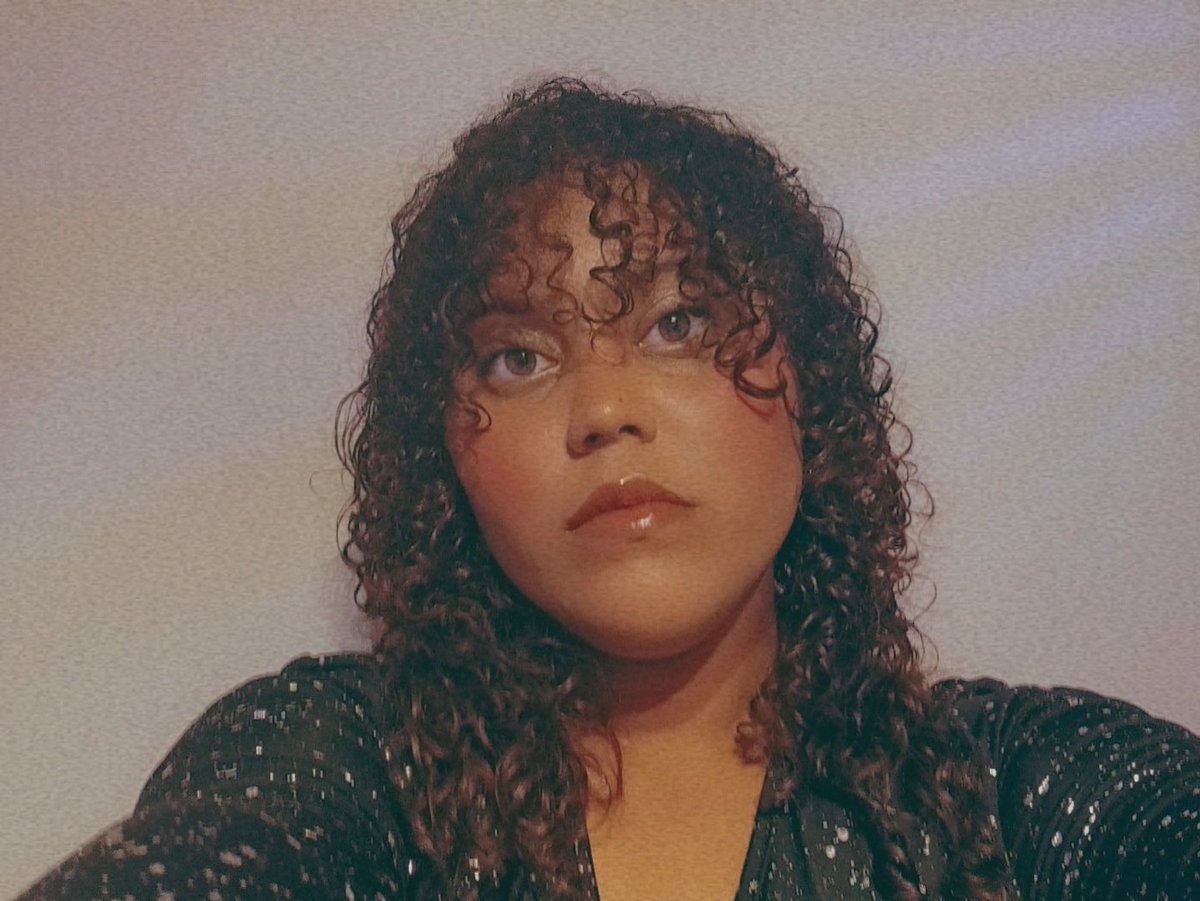 📎 ephi tweet media