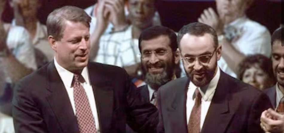 اتفاقية مقاتلات F-16 بلوك 60
 15 مايو 1998
فورت وورث، تكساس 🇺🇸🇦🇪