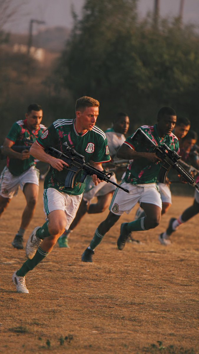 MEMES DE CIENCIAS SOCIALES tweet media