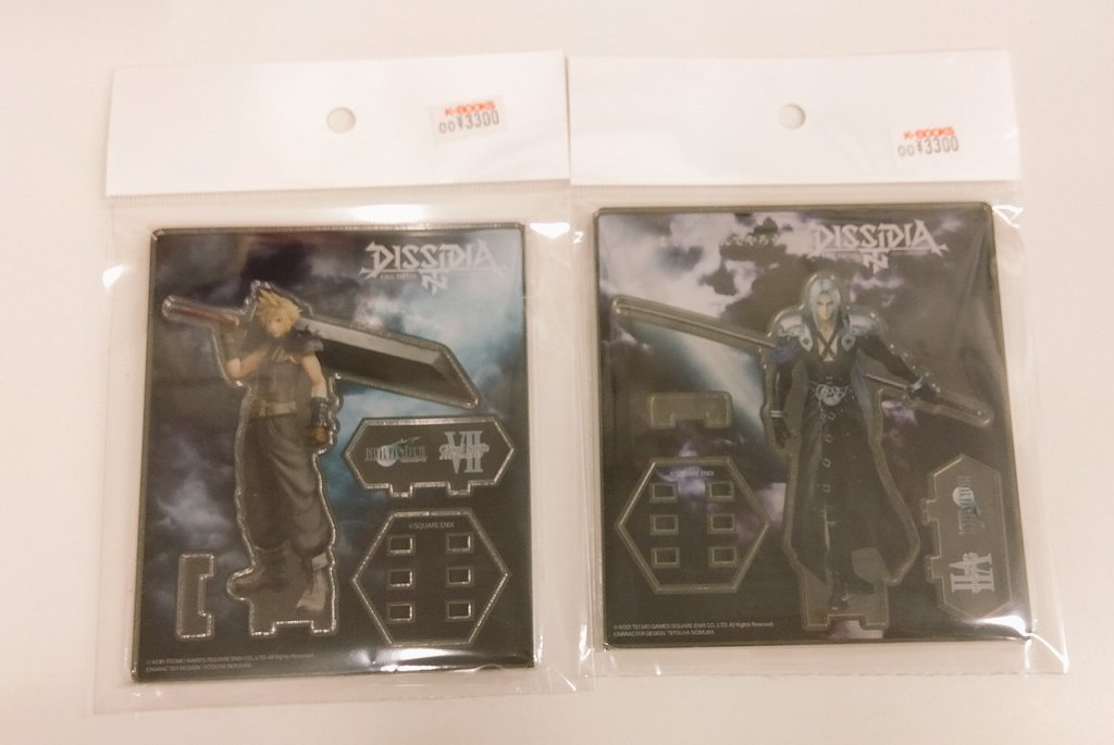 入荷情報】 FF7 ビッグアクリルキーホルダー クラウド アクリル