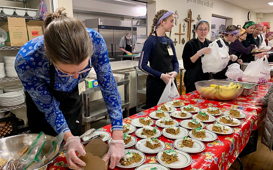 GoFundMe_Nate's tweet photo. Anyone who is hungry is invited to the Immanuel Food Fellowship each Tues evening. Dinner is served at 5:00 pm, which consists of a well-balanced meal. We aim to serve Boise’s poor, homeless, food insecure, lonely, and as previously mentioned, anyone who is hungry!

707 W Fort St https://t.co/M9eqfmLXMt
