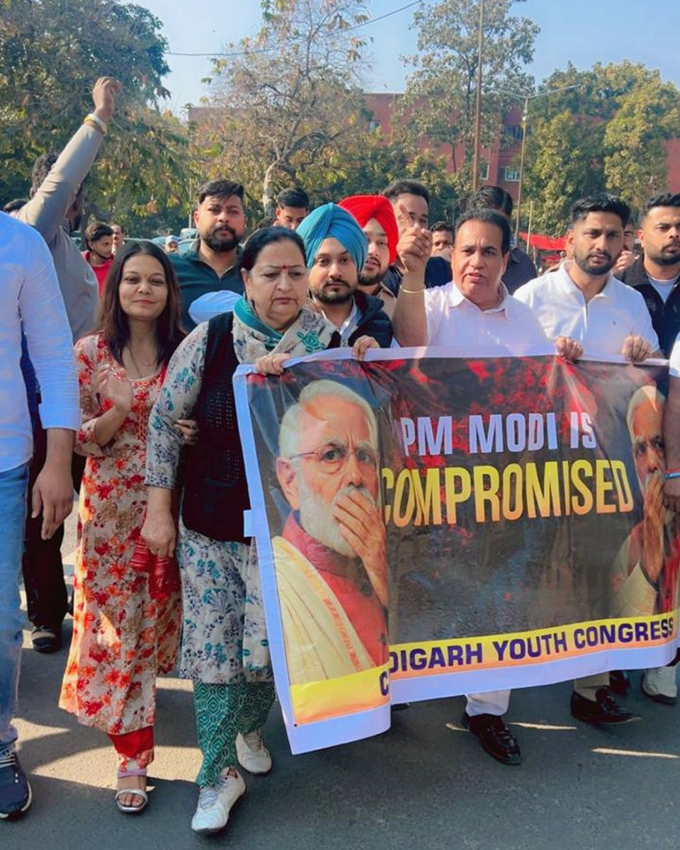 soniajaiswal091's tweet image. PM Modi is compromised.

#CongressProtest #StandWithCongress #SaveDemocracy #VoicesOfIndia #OppositionUnity #SpeakUpIndia #PoliticalAccountability #DemocracyInAction #IndiaPolitics #NationFirst