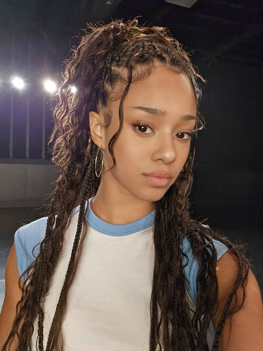 NewsKatseye's tweet image. World famous Global-Pop sensation Julie Ragbeer speaks up in support for Manon in a new post:

“I’m so sad for Manon and for what she’s going through. I hope she’s okay and knows how loved she is.”

KATSEYE IS SIX.
#WEWANTMANON
#JusticeForManon
#BoycottForManon