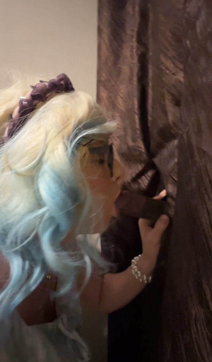 Sissy Cd Ella tweet media