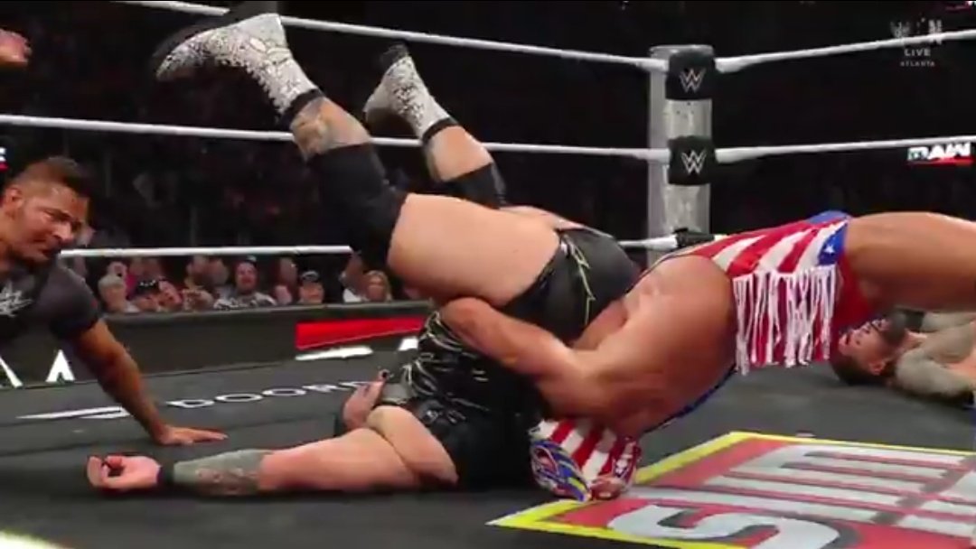 Clip collector (best of internet) tweet media