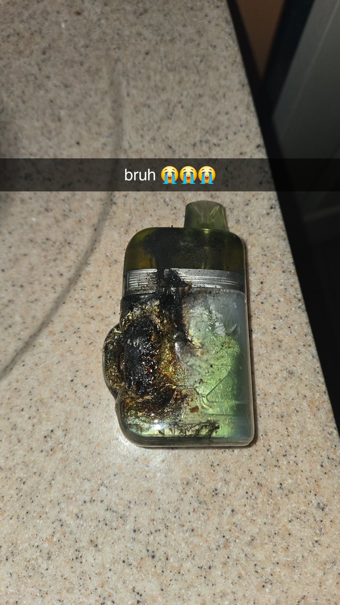 liquidnapkin's tweet photo. what do i even do bruh https://t.co/WZaGggK91m