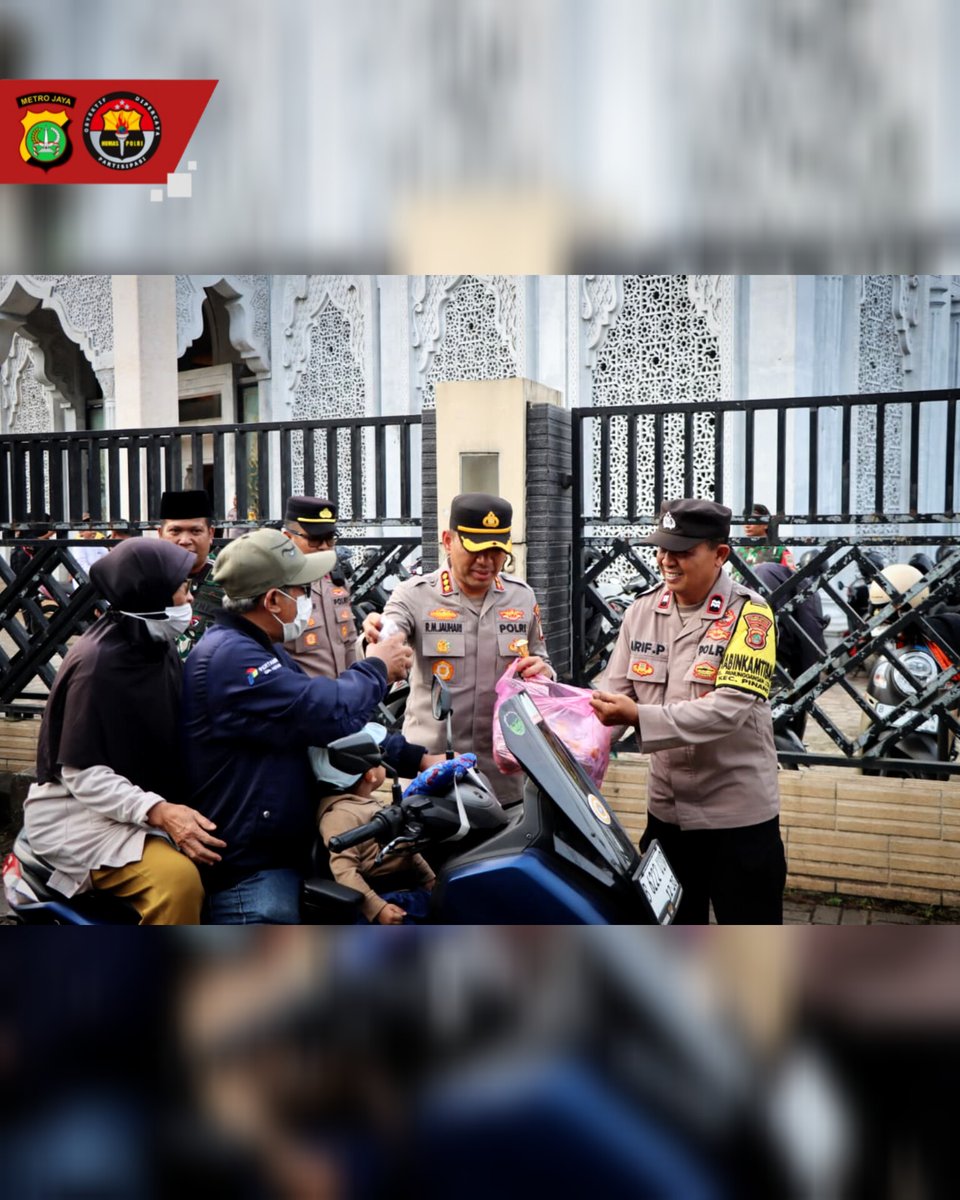 Polres Metro Tangerang Kota melaksanakan kegiatan Bang Jasri (Bhayangkara Jakarta ASRI) di Masjid Nurul Haq, Kelurahan Pakojan, Kecamatan Pinang, Kota Tangerang, Senin (23/02/2026) pukul 16.45 WIB.