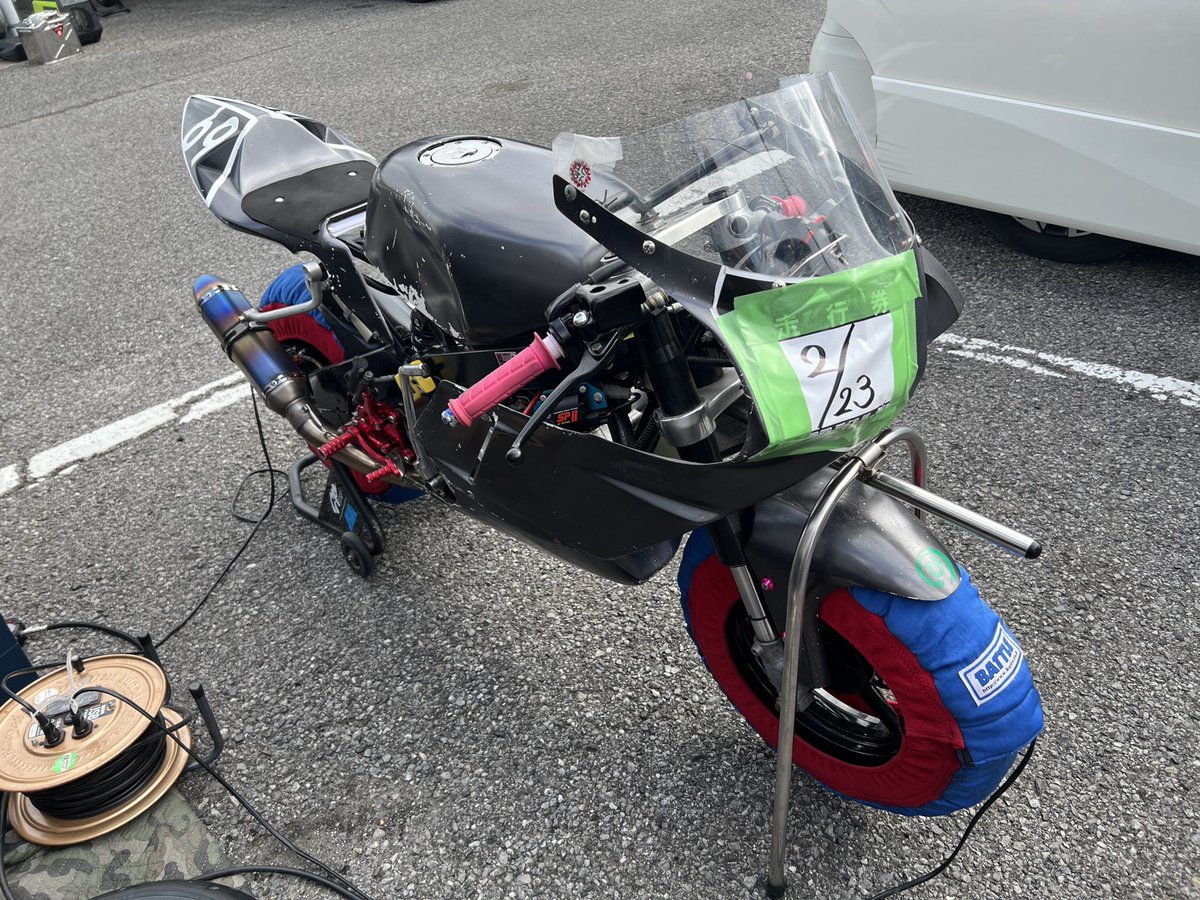 chanR_kawai's tweet photo. 無事に大阪に帰ってきました！
勝手に茂原MR150試乗大会お疲れさまでした。
茂原にいたMR150たち
耐久カウルのMR150が以外にも？めちゃくちゃ乗りやすかったです！
#kayo #MR150 #minigp https://t.co/TvEaQ3QRzC