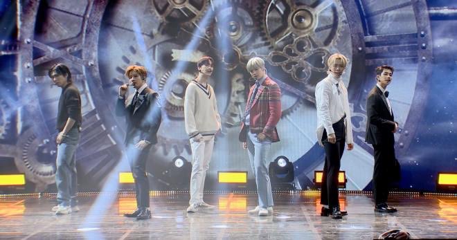 RP デート服に蝶ネクタイで1%の男になってたの最高だった🤣 2021年