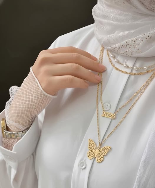 لا تعطي أكثر مما يستحقون
فتأخذ أقل مما تستحق
فكثرة الماء أحيانا تقتل الشجر
E͟ꚳ𐌉𝗌α🅑🅴𐌕н 💕