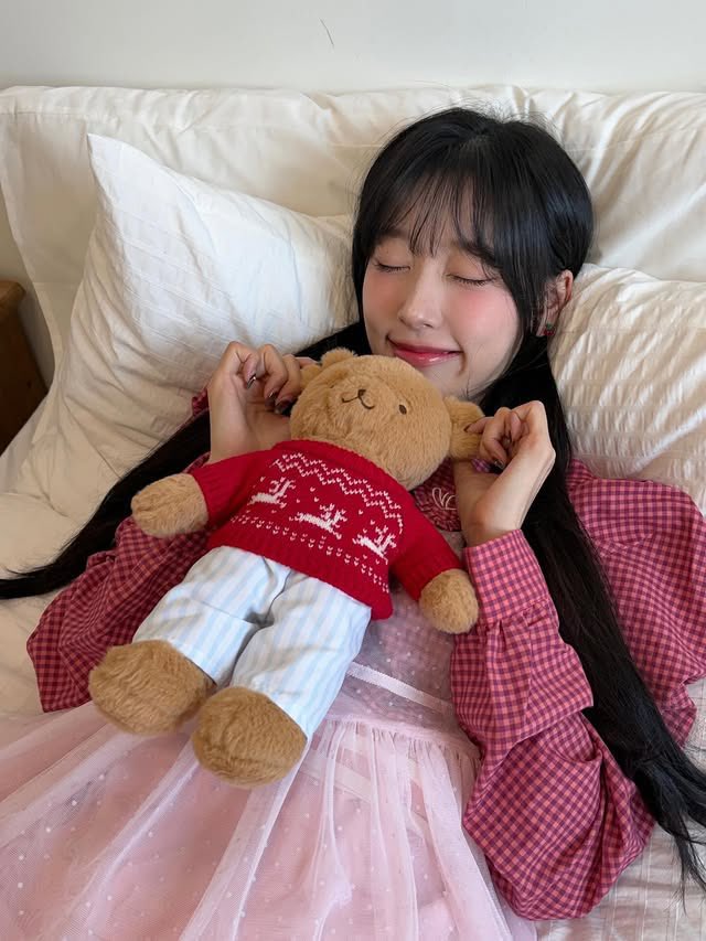 hrtfilters's tweet photo. choerry 260224 instagram w/ heejin🌟 https://t.co/kQ3oIHy9EF
