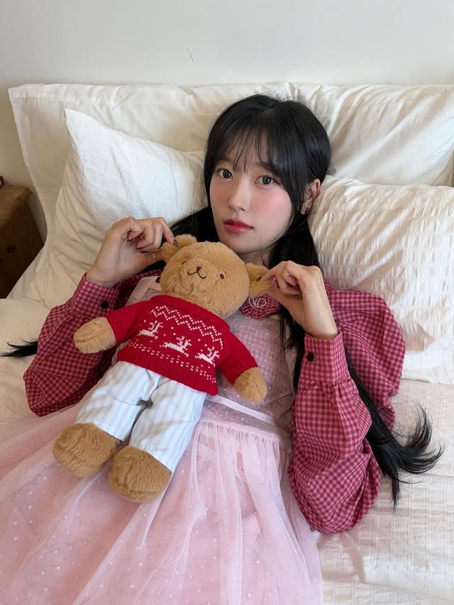 hrtfilters's tweet photo. choerry 260224 instagram w/ heejin🌟 https://t.co/kQ3oIHy9EF