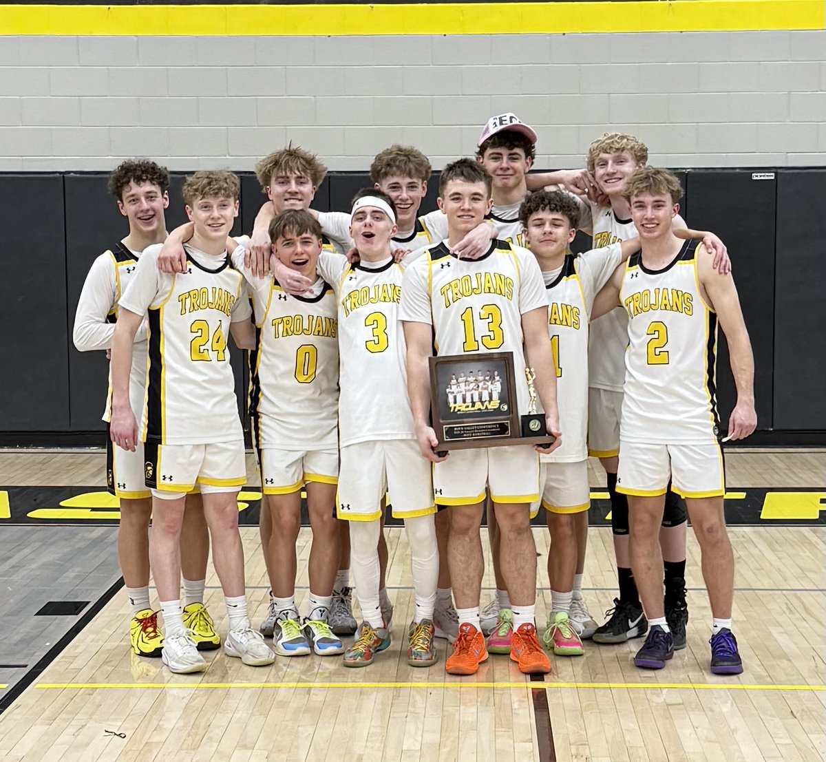 East Troy Trojans Boys Basketball tweet media