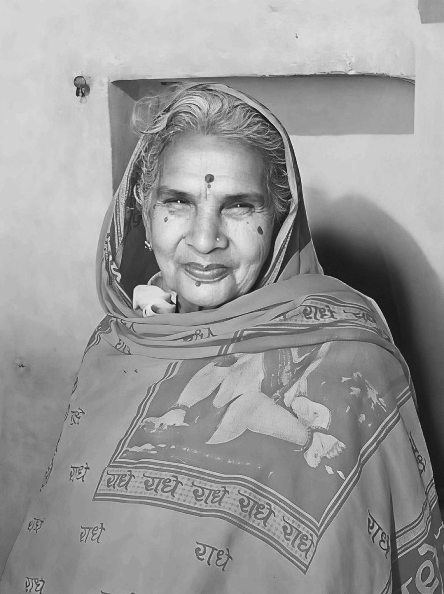 राष्ट्रीय स्वयंसेवक संघ, मध्य क्षेत्र के सह बौद्धिक प्रमुख व मध्य प्रदेश भारतीय जनता पार्टी के पूर्व प्रदेश संगठन महामंत्री श्री हितानंद शर्मा जी की पूज्य माताजी श्रीमती जनक दुलारी शर्मा जी के निधन का समाचार अत्यंत दुखद है। शोकमय परिवार के प्रति मेरी गहरी संवेदनाएं हैं।

ईश्वर से