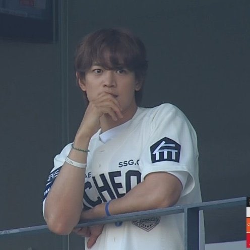 웃어^^ tweet media