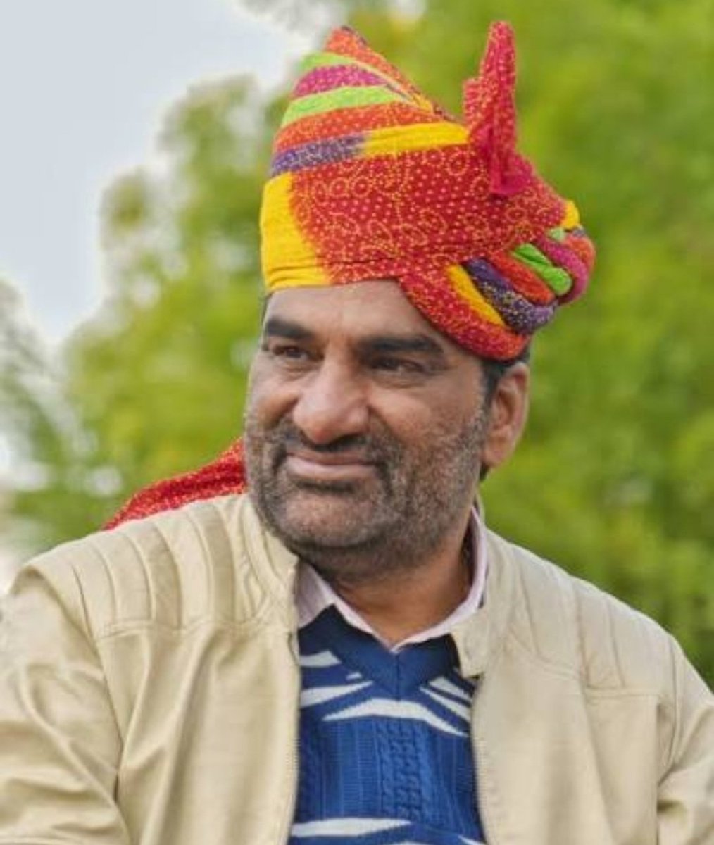 राजस्थान की राजनीति में एकमात्र मर्द 
बाकी सब नामर्द है!

28 फरवरी को <a href="/narendramodi/">Narendra Modi</a> राजस्थान आ रहे हैं!राजस्थान की जनता से किये हुए वादे 
याद दिलाने के लिये सभी साथी 27 फरवरी को 
#मोदीजी_वादा_निभाओ का प्रयोग करें!
<a href="/shekharcanada/">Shekhar Choudhary</a>