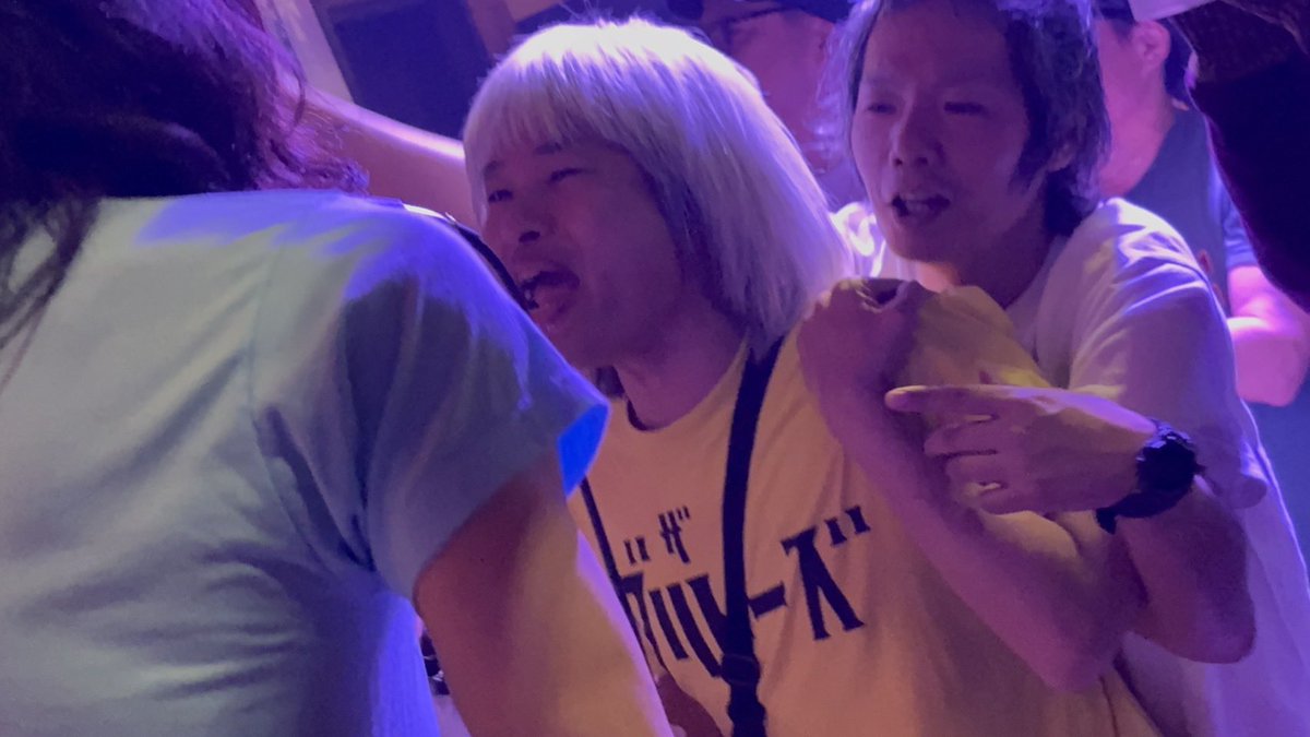 馬鹿ロック７at 熊本ONEDROP
皆様ありがとうございました！
猫の日感は無かったけど、今回もベリーベリーグッドな時間でした♪
宇部からのロッキンフレンズとの約束の日、そして新たな出会い、繋がりも有りさらに広がっていけるとイイなぁ。
パピコ次回ライブは、4/4！コチラもよろしくお願いします！