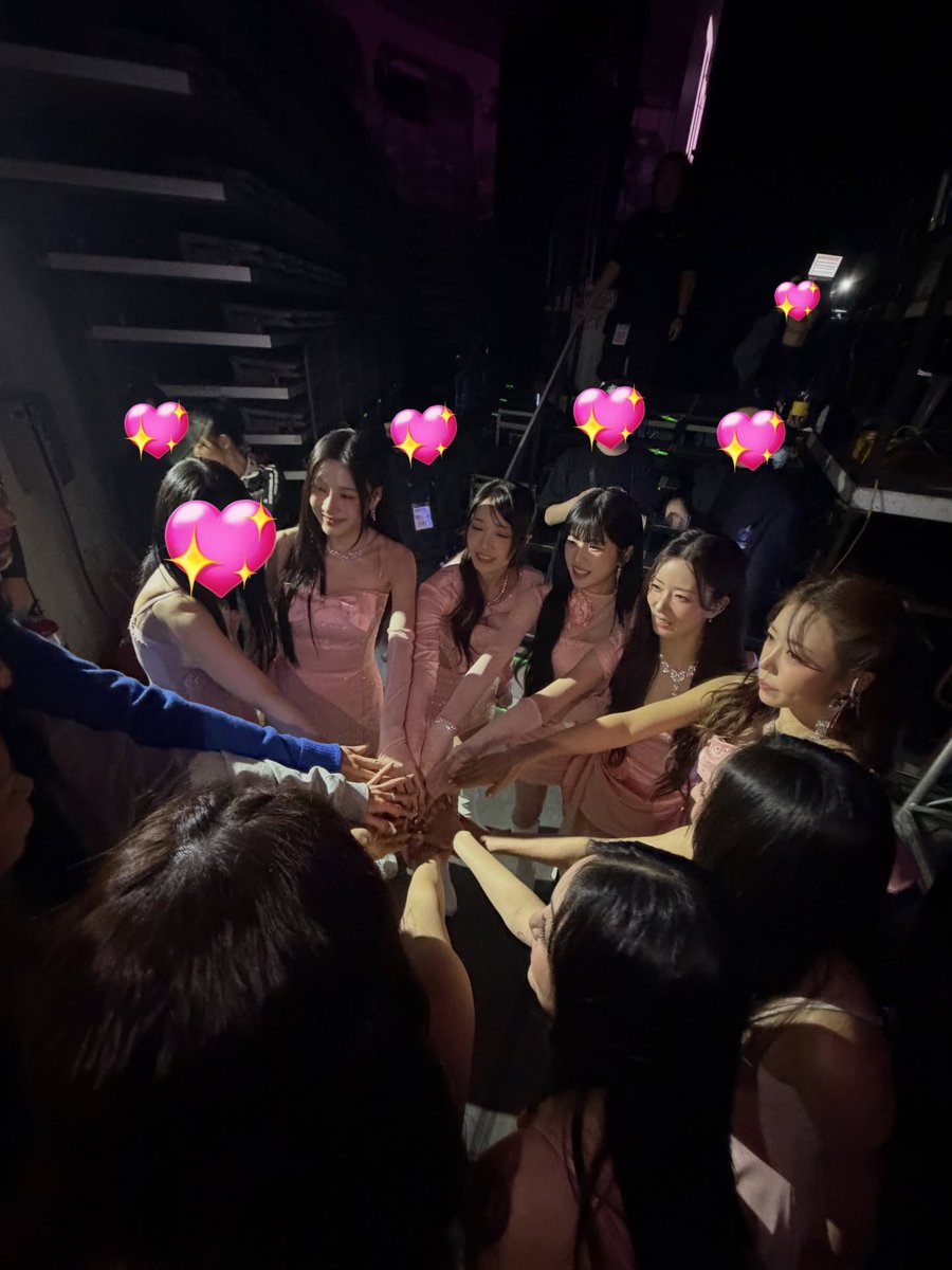 pinkpink_2011's tweet photo. 2026 Apink 8th Concert <The Origin : APINK>
멜론 플레이리스트 만들었습니다!

들으면서 다시 콘서트 현장으로 빠져봐요❤️‍🔥

🤍 첫콘 https://t.co/o5oJ1i7sok
🩷 막콘 https://t.co/ROYbWlTJIj https://t.co/r8TosDTl44