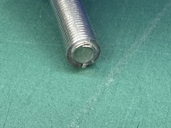bestatw's tweet photo. 道具商の卓上ネームスタンドの作成　伊丹電材株式会社　様

伊丹電材株式会社様より、卓上の道具商のネームスタンドをご注文いただきました。

事例はコチラ：https://t.co/JW6UwrH3I2 https://t.co/aOqHk0l02h