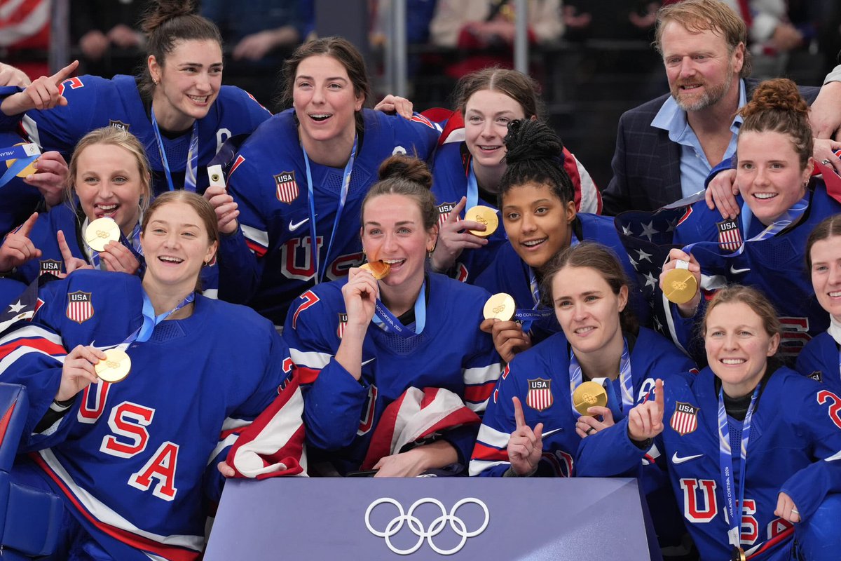 _boesy's tweet photo. i’ll always love hockey, but it is such a polarizing sport for the women who have worked so hard to get to where they are today.

fuck trump, fuck ice, fuck the men’s team.

shoutout to the wonderful women of hockey. https://t.co/9jAfmdNLu4