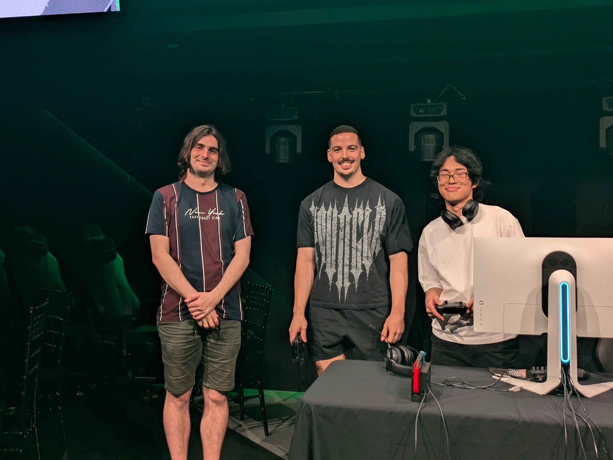 Sydney Smash tweet media